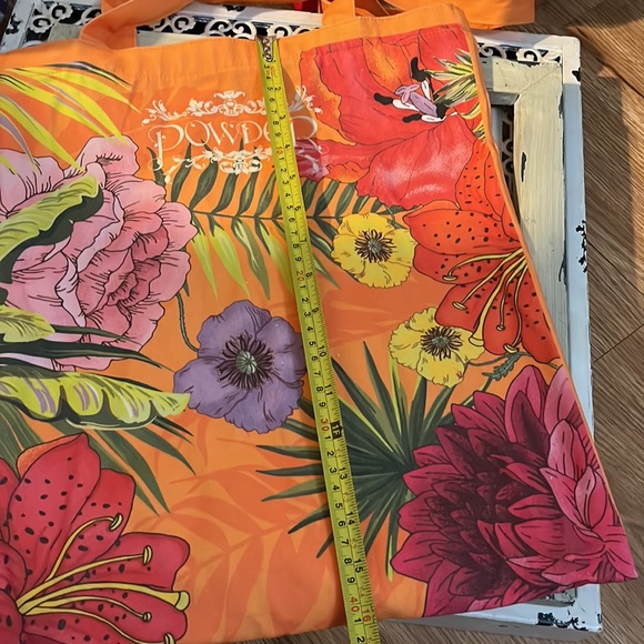 🌹🌺🌹•⚪️ Powder x Floral Vibes ⚪️• 🌺🌷🌺 - Picture 4 of 9